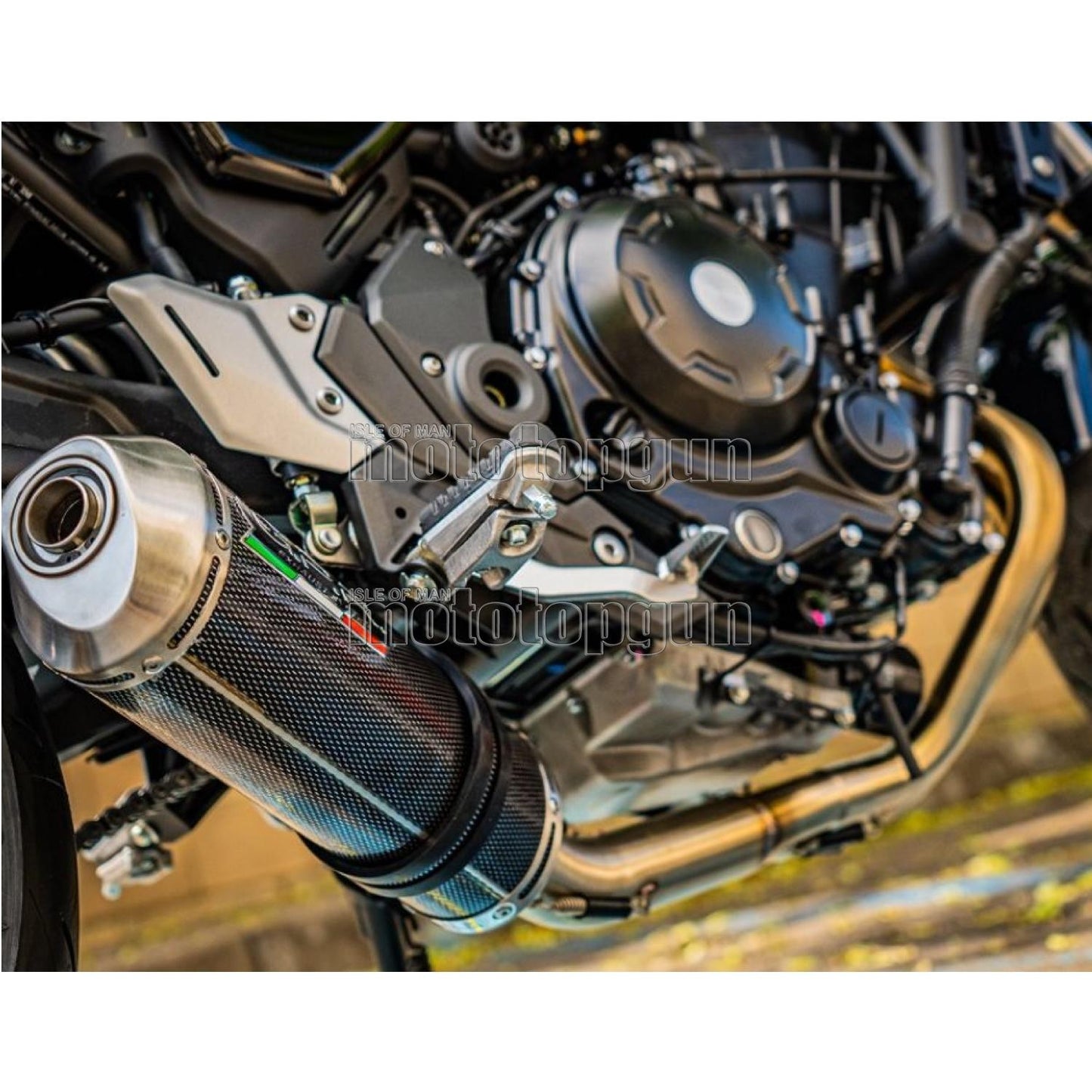 SCARICO COMPLETO GPR OMOLOGATO CATALIZZATO CARBON LOOK SATINOX , DB-KILLER INCLUSO , E5.CO.K.161.2.CAT.SAPO COMPATIBILE CON KAWASAKI Z 650 RS 21/23